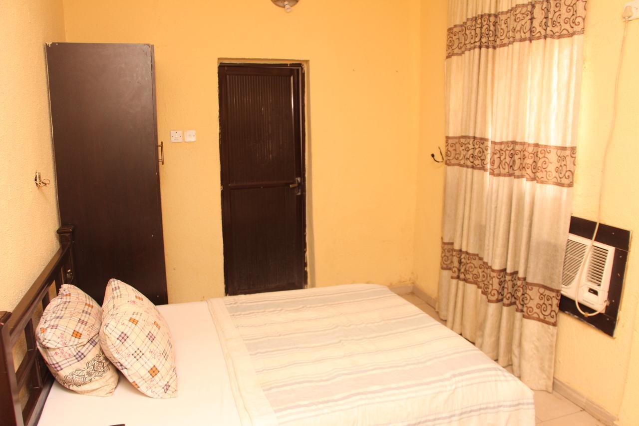 Sapphire Guest House Abuja Exterior photo