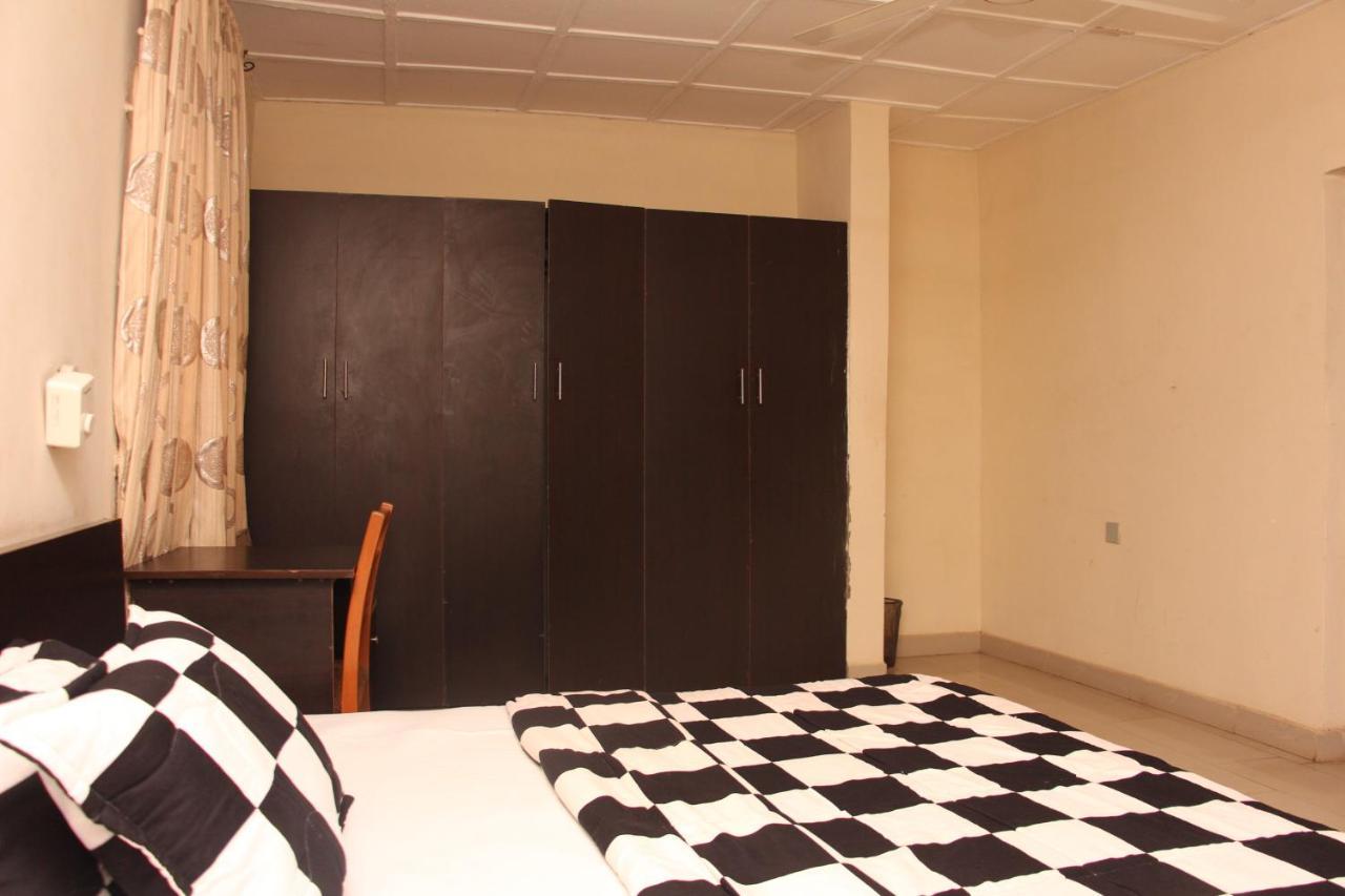Sapphire Guest House Abuja Exterior photo