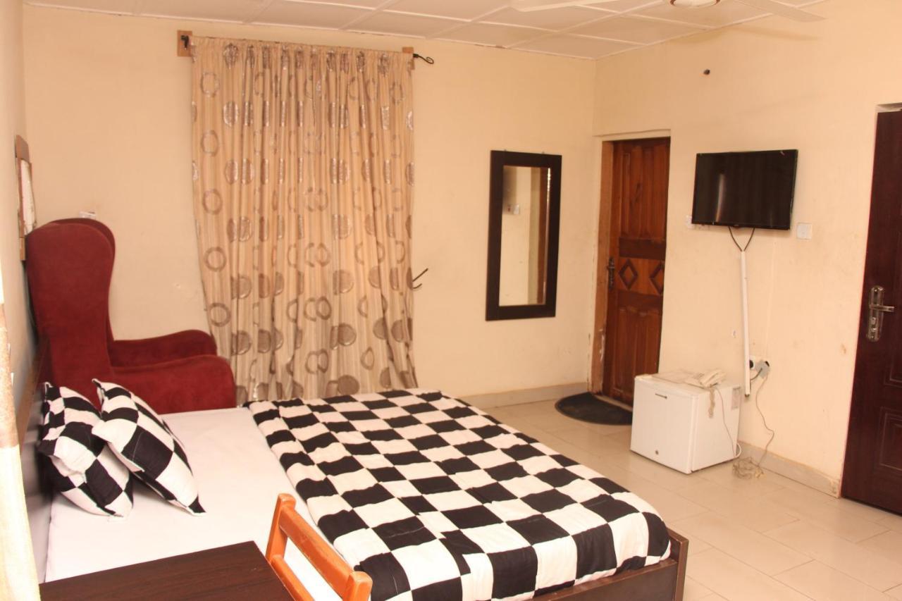 Sapphire Guest House Abuja Exterior photo