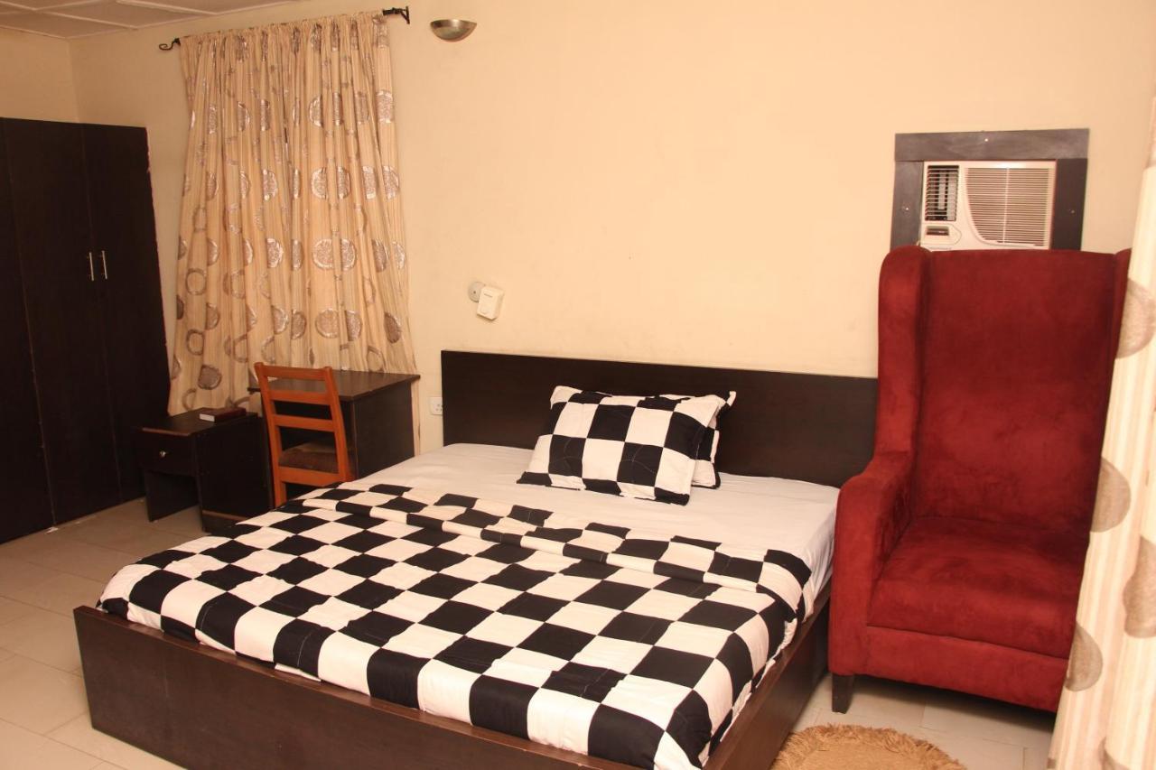 Sapphire Guest House Abuja Exterior photo